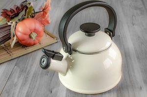 Forchetto Czajnik emaliowany Forchetto Retro Cremoso 1,6l kremowy 2