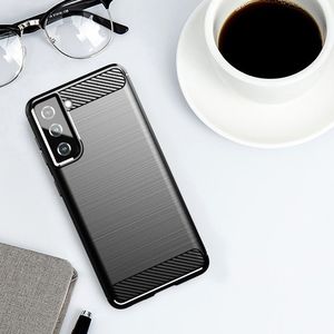 Hurtel Carbon Case elastyczne etui pokrowiec Samsung Galaxy S21 5G czarny 6