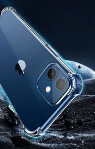 Ugreen Ugreen Protective Silicone Case gumowe elastyczne silikonowe etui pokrowiec iPhone 12 Pro / iPhone 12 przezroczysty 10