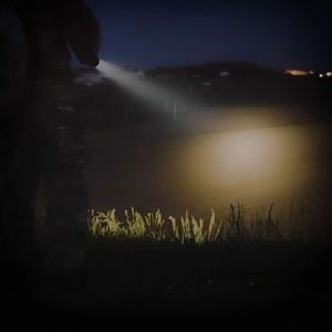 Latarka Armytek Armytek Latarka Szperacz Barracuda Pro Searchlight Barwa Ciepła 12