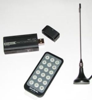 AVerMedia DVB-T HYBRID+FM VOLAR A828 1