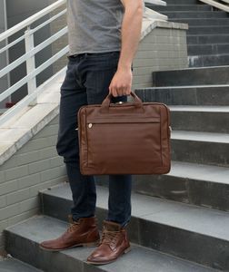 Torba McKlein Bridgeport 17" 5