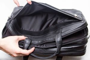 Torba McKlein West Loop 17" 16