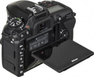 Lustrzanka Nikon D7500 Nikon F 18-140 mm F/3.5-5.6 ED G VR 7