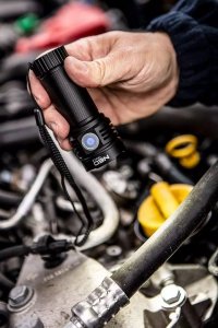 Latarka Neo akumulatorowa na USB, 3300 lm OSRAM P9 LED (99-037) 3