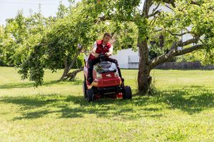 Traktor ogrodowy Solo by AL-KO T 22-105.1 HD-A V2 8