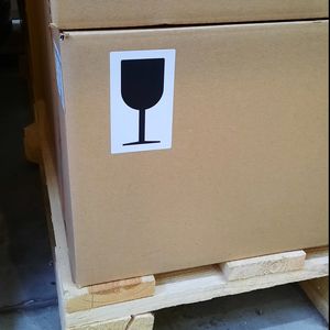 MD Labels Naklejki Etykiety Ostrzegawcze OSTROŻNIE SZKŁO KIELISZEK 1000szt 4