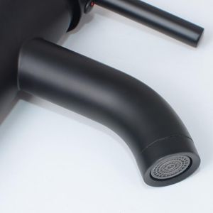 Bateria umywalkowa YokaHome stojąca czarny 4