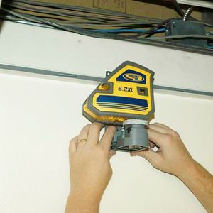 Spectra Precision Laser krzyżowy 5.2XL czerwony 30 m 8