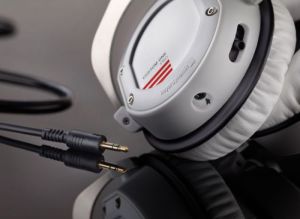 Słuchawki Beyerdynamic Custom One Pro Plus białe 3
