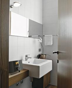 Radioodtwarzacz Hama DIR3510SCBTX 7