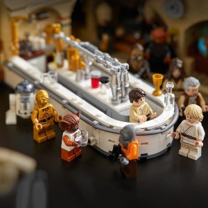 LEGO Star Wars Kantyna Mos Eisley (75290) 3