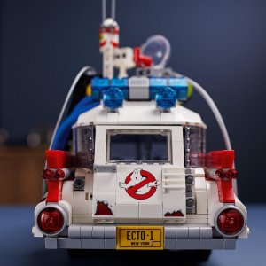 LEGO Icons ECTO-1 Pogromców duchów (10274) 3