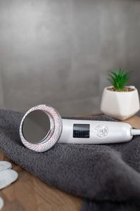 Masażer Lovine Masażer wyszczuplający ultradźwiękiem Lovine 6w1 EMS uniw 6