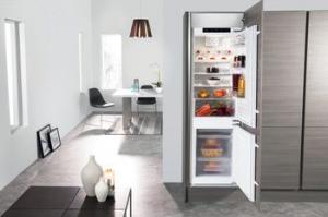 Lodówka Whirlpool ART 7811 2