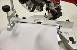 Ukośnica Hecht 813 1400 W 210 mm 14