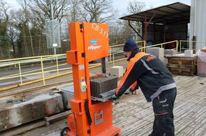 Norton Clipper NORTON CLIPPER CB511 PIŁA PILARKA PRZECINARKA TAŚMOWA MURARSKA STOŁOWA STOLIKOWA DO PUSTAKÓW BLOCZKÓW BUDOWLANA 1.8KW 230V 4