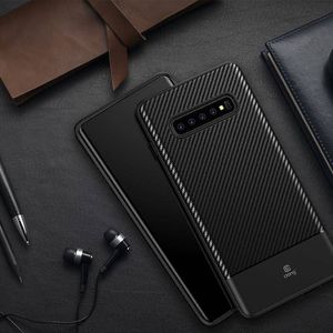 Crong Crong Prestige Carbon Cover - Etui Samsung Galaxy S10+ (czarny) 8