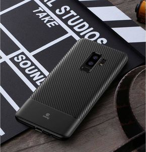 Crong Crong Prestige Carbon Cover - Etui Samsung Galaxy S9+ (czarny) 6