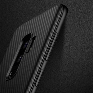 Crong Crong Prestige Carbon Cover - Etui Samsung Galaxy S9+ (czarny) 8