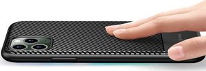 Crong Crong Prestige Carbon Cover - Etui iPhone 11 Pro Max (czarny) 6