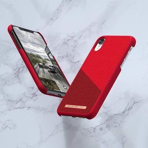 Nordic Elements Nordic Elements Saeson Freja - Materiałowe etui iPhone XR (Red) 13