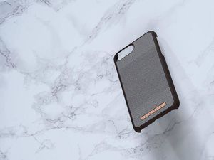 Nordic Elements Nordic Elements Saeson Idun - Materiałowe etui iPhone 8 Plus / 7 Plus / 6s Plus / 6 Plus (Dark Brown Pattern 1) 10