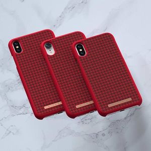 Nordic Elements Nordic Elements Saeson Idun - Materiałowe etui iPhone XR (Red) 13