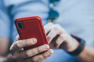 X-doria X-Doria Defense Lux - Etui aluminiowe iPhone Xs / X (Drop test 3m) (Red Leather) 4