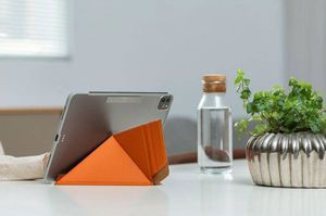 Etui na tablet Moshi Moshi VersaCover - Etui origami iPad Pro 11" (2020/2018) z ładowaniem Apple Pencil (Sienna Orange) 3