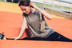 Moshi Moshi Altra - Etui z odpinaną smyczką iPhone 11 Pro Max (system SnapTo) (Beige) 17