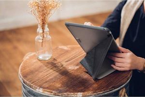 Etui na tablet Moshi Moshi VersaCover - Etui origami iPad 10.2" (2020 / 2019) (Metro Black) 10