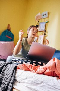 Ikea IKEA BYLLAN PODSTAWA POD LAPTOPA PODUSZKA CZARNA 4