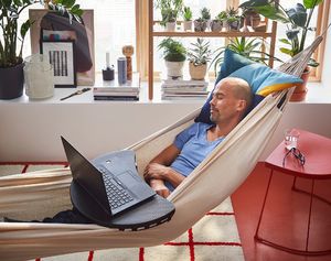 Ikea IKEA BYLLAN PODSTAWA POD LAPTOPA PODUSZKA CZARNA 5