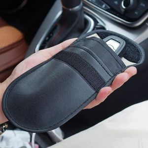 Hurtel Etui antykradzieżowe na klucze samochodowe blokujące fale radiowe Faraday Box klatka Faradaya 14 cm z 10 cm czarny 5
