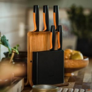 Fiskars Zestaw 5 noży w bloku bambusowym Functional Form 1057552 7