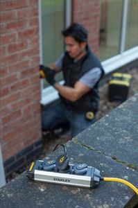 Listwa zasilająca Stanley STANLEY LISTWA ZASILAJĄCA PRZEDŁUŻACZ GNIAZDA 0,5m 3