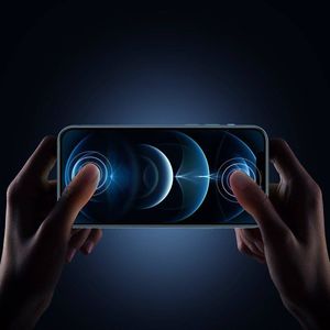 Nillkin Szkło hartowane pełnoekranowe Nillkin 2-in-1 HD do Apple iPhone 12 Pro Max uniwersalny 4