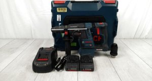 Młotowiertarka Bosch Bosch Cordless Rotary Hammer GBH 18 V-26 F Professional, 18 Volt (blue / black, L-BOXX, 2x Battery 5.0 Ah) 1