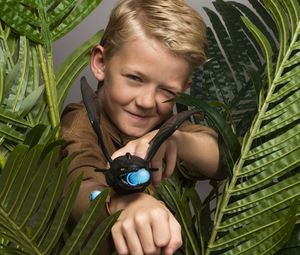 Figurka Spin Master Jak Wytresować Smoka 3 wyrzutnia na nadgarstek smok Szczerbatek 2