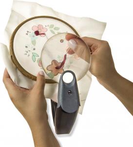 Carson Lupa 2.5x z podświetleniem LED FreeHand (FH-25) 3