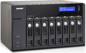 Serwer plików Qnap TVS-871 (TVS-871-I7-16G) 8