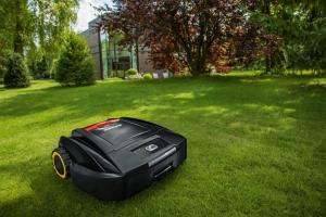 Robot koszący Cub Cadet XR3 5000 4