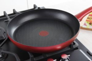 Patelnia Tefal Titanium Pro 30cm 3