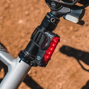 Lezyne Lampka tylna LEZYNE STRIP ALERT DRIVE 150 lumenów, usb czarna 2