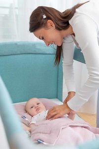 Caretero Łóżeczko turystyczne BASIC PLUS kojec + torba - grafitowe 10