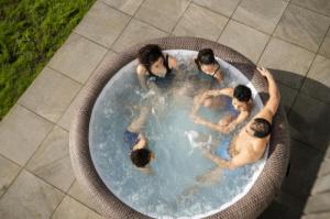 Jacuzzi ogrodowe Bestway Lay-Z-Spa St. Moritz 216 cm x 71 cm (60023) 16