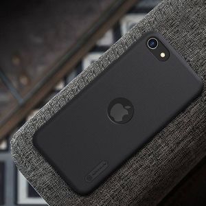 Nillkin Etui Nillkin Frosted do Apple iPhone SE 2020 LOGO (Złote) uniwersalny 6