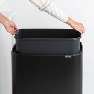 Kosz na śmieci Brabantia do segregacji na przycisk czarny 7