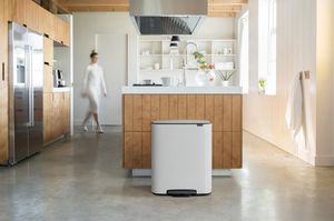 Kosz na śmieci Brabantia na pedał biały (White) 9